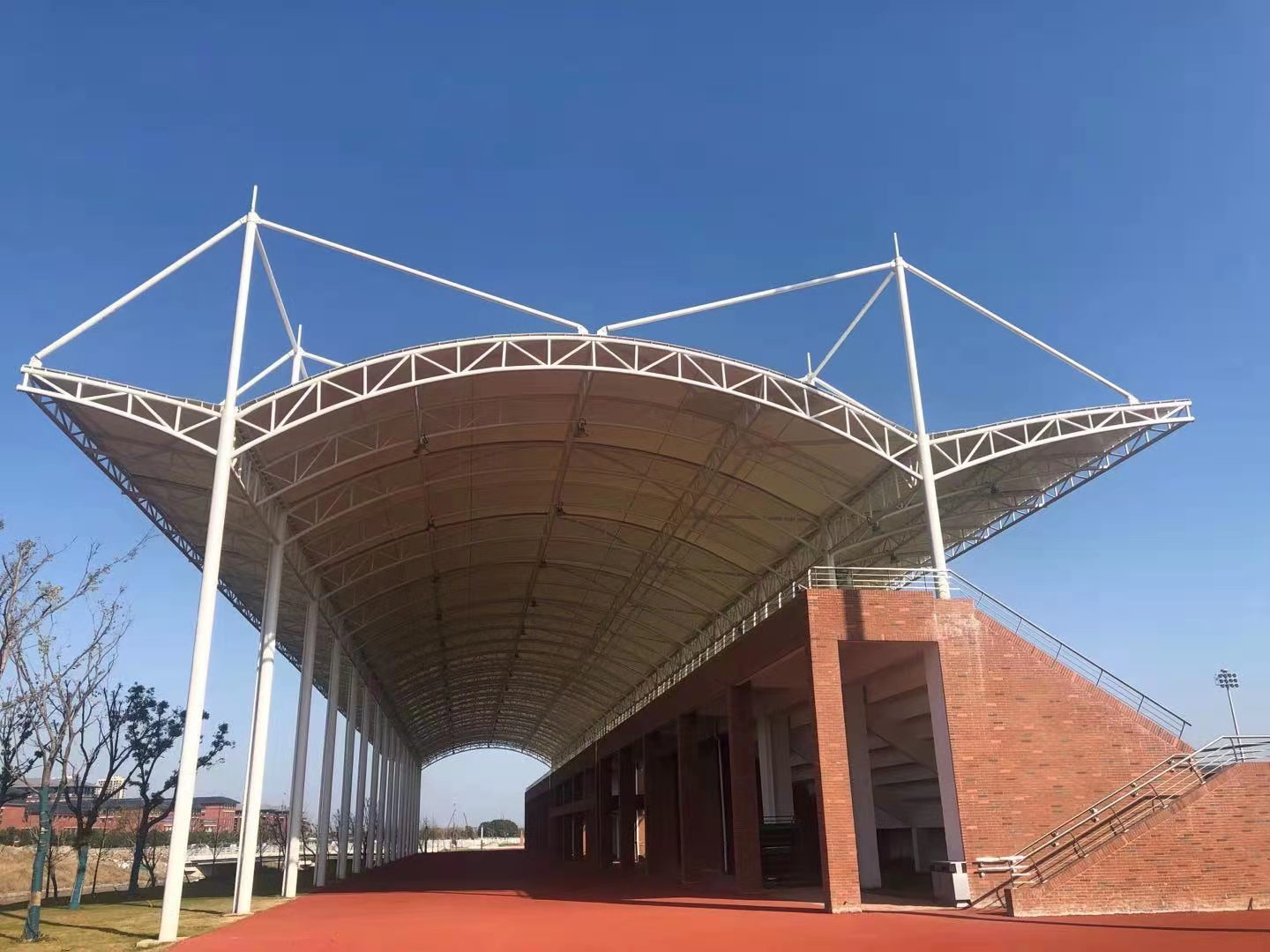 寧波風(fēng)雨操場項目